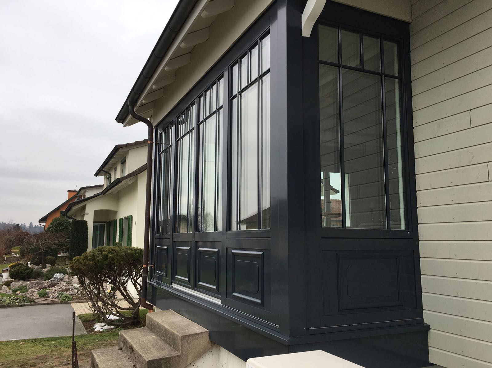 Fensterinstallation der Siegenthaler AG Fenster